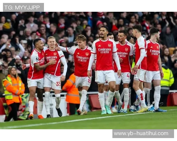 马竞发布欧冠客战阿森纳海报朱利亚诺西蒙尼独自亮相引关注