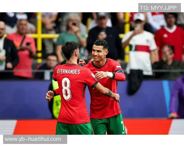 C罗社交媒体分享庆祝照片表达骄傲之情称球队完成使命 C罗社交媒体分享庆祝照片表达骄傲之情称球队完成使命